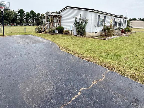 4th image of 6107 Watson Rd