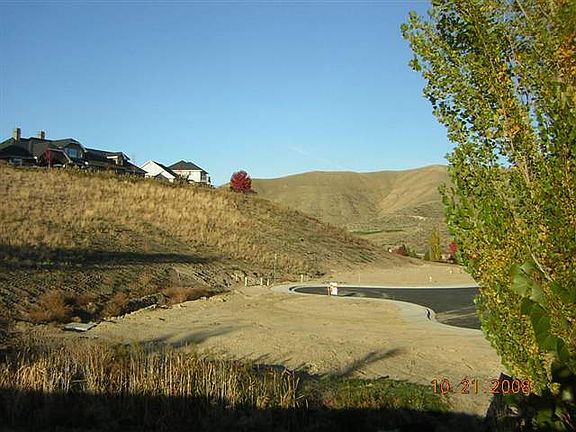 4th image of L6-B1 W Axtell Ct