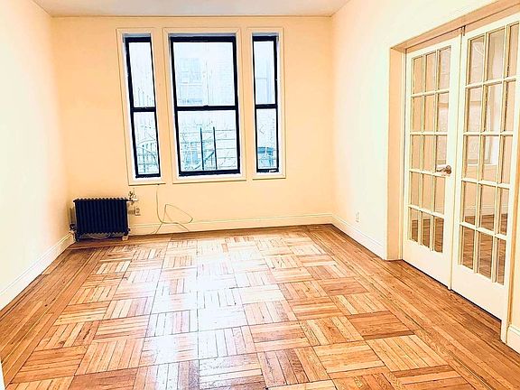 3rd image of 2 Pinehurst Ave APT 4C