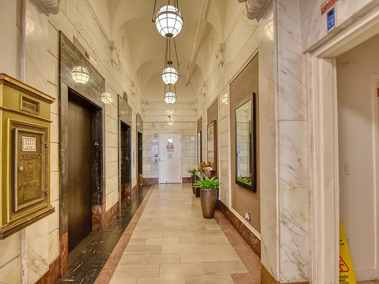 Great Republic Lofts — Photo 18