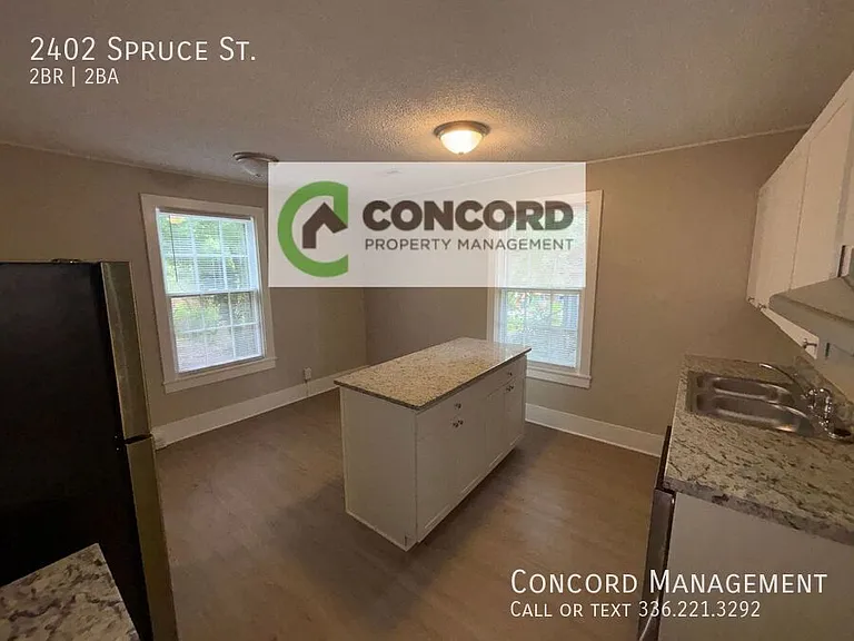 2402 Spruce St — Photo 6