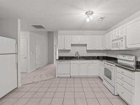 5th image of 11211 Avocet Ln APT 104