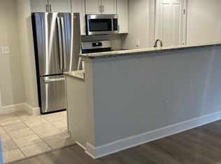 1205 Garfield St APT 604, Arlington, VA 22201