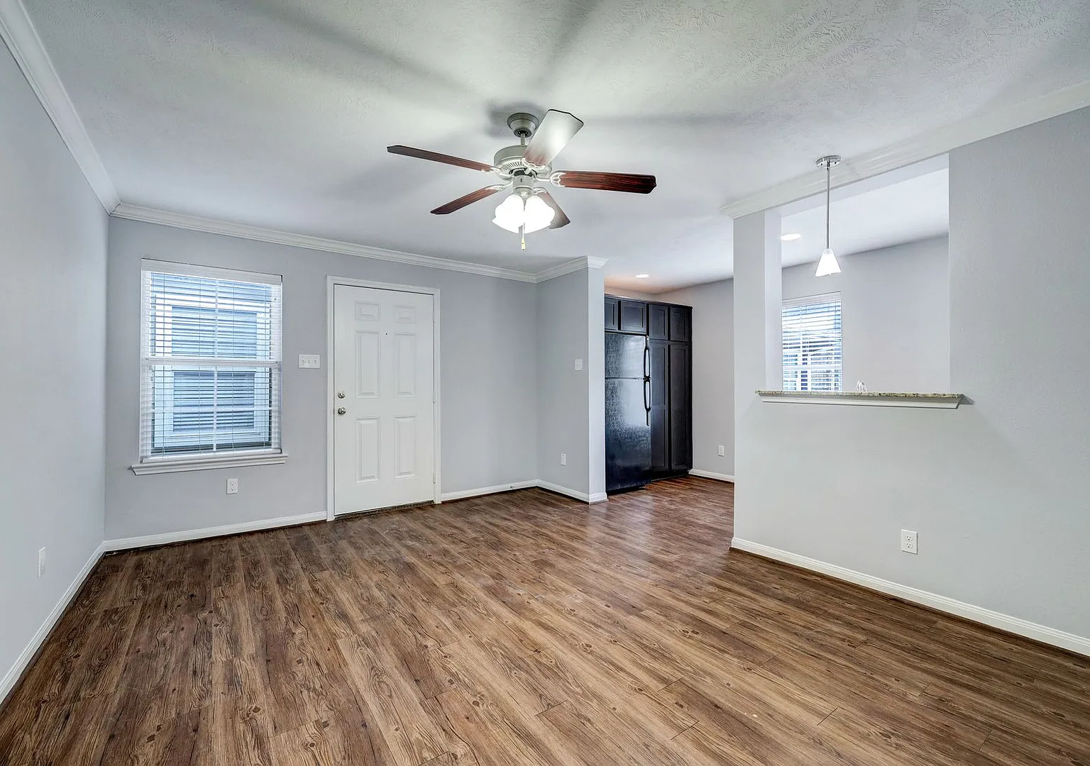 1222 Heights — Photo 2