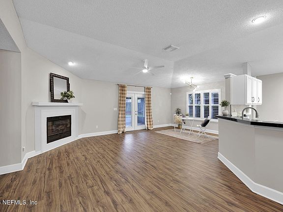 5th image of 1443 BEECHER Lane