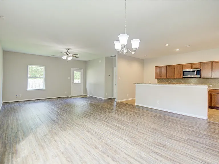 6026 Burnet Bend Ave — Photo 6