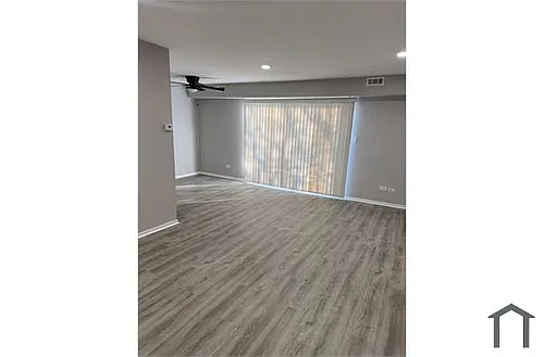 639 E Glenwood Lansing Rd Photo 1