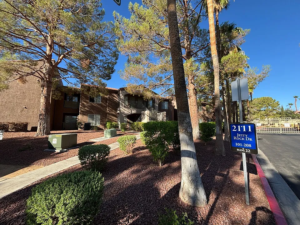 2111 Jetty Rock Dr #105