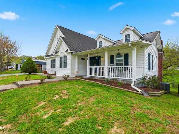 138 Luttie Banner Dr, Castlewood, VA 24224