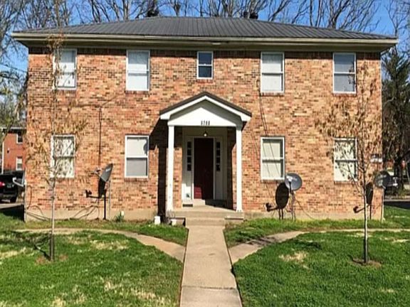 2nd image of 3206 Orchard Manor Cir #3
