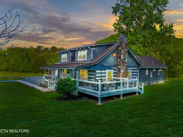 601 S Arch Rock Dr, Sevierville, TN 37876