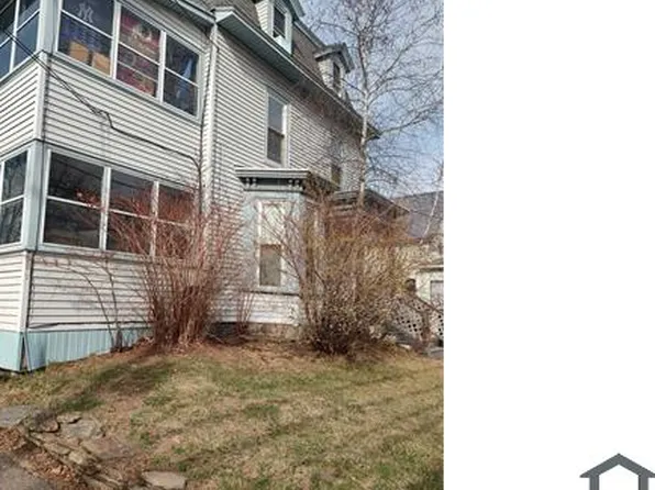 220 N Main St #A, Rochester, NH 03867