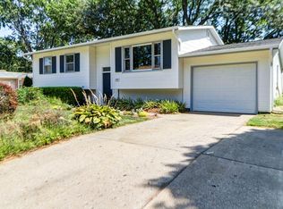 1808 Rebecca Dr, Champaign, IL