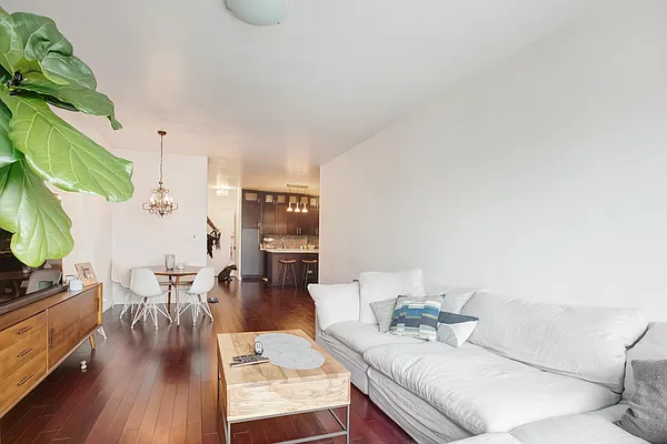 Rented by Compass | media 2