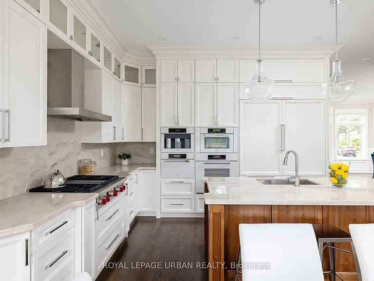 70 Parkview Hill Cres — Photo 24