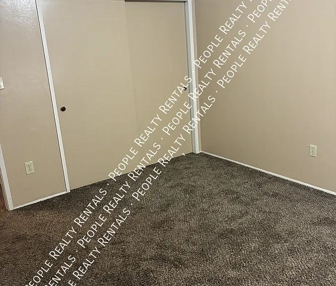 2714 S Real Rd #A — Photo 8