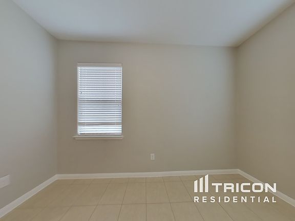 5th image of 15455 Hillside Mill Dr