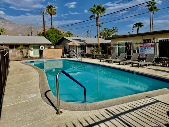 685 E Vista Chino #D7, Palm Springs, CA 92262