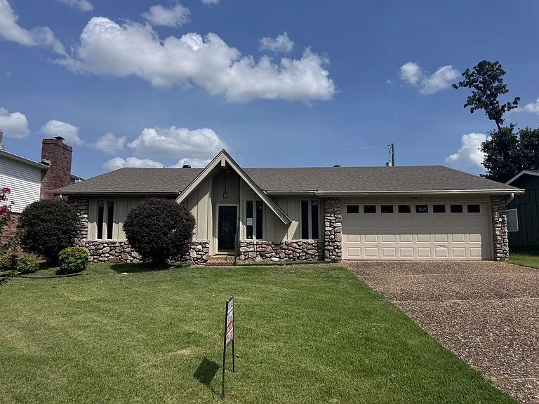 1115 Briar Creek Rd — Photo 90