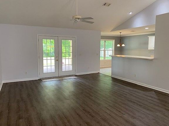 5th image of 21 Heron Ct