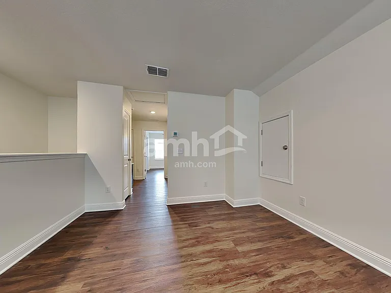 27695 Saint Andrews Ave — Photo 10