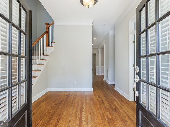 3rd image of 1454 Hedgewood Ln NW