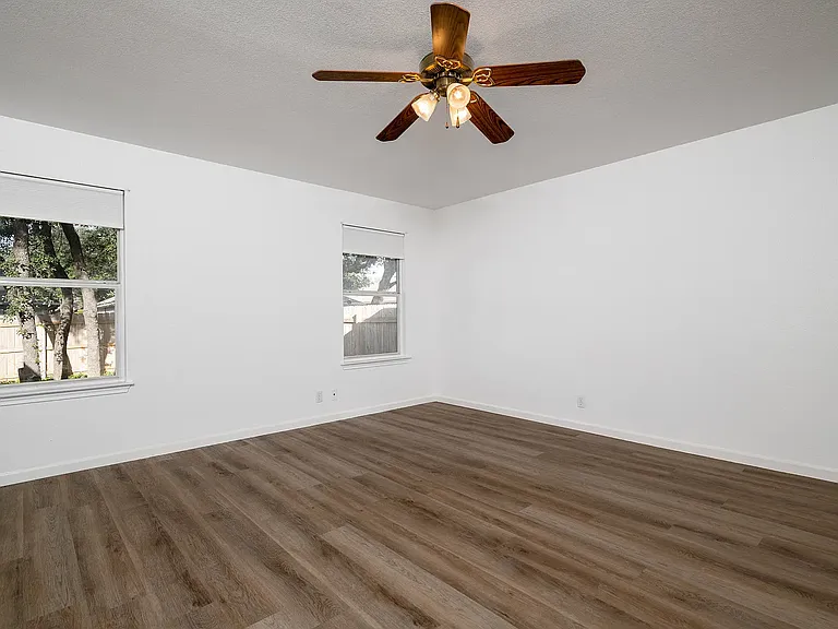 1800 Carriage Hills Trl — Photo 15