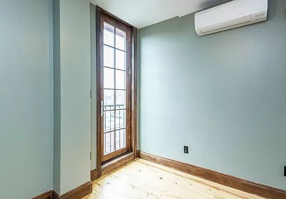 5th image of 43 Newell St #4C