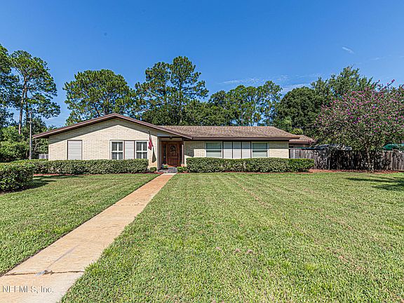 3rd image of 4884 TARA WOODS Drive E