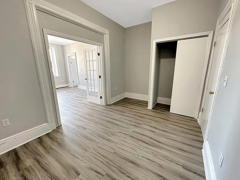 424 32nd St #3 — Photo 9