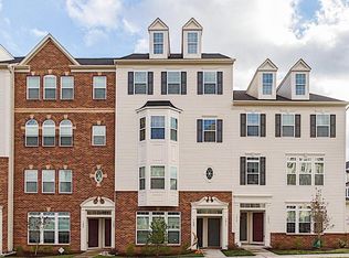 7411 Brunson Cir, Gainesville, VA 20155