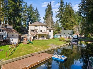 2350 E Phillips Lake Loop Rd, Shelton, WA 98584