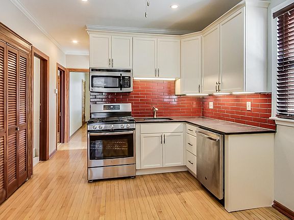 5th image of 4988 N Elston Ave #2