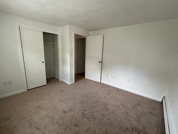 4th image of 7 Meridian St