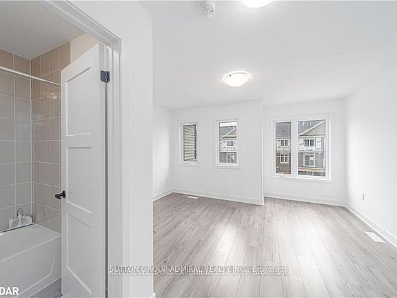 5th image of 45 Hay Ln