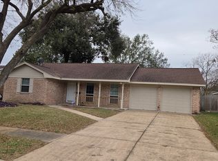 906 Alyse St, Deer Park, TX 77536