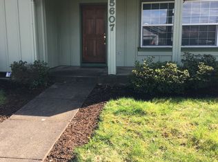 5607 D St, Springfield, OR 97478