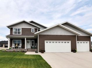 7455 15th St S, Fargo, ND