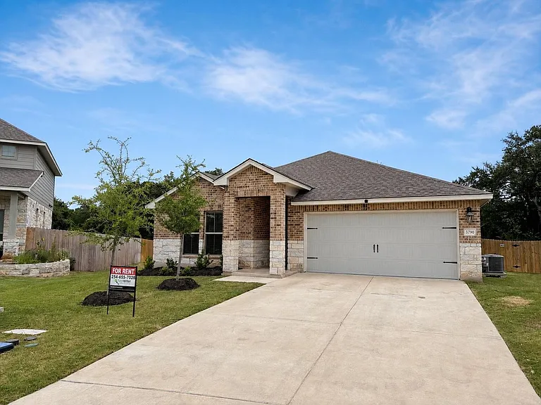 3790 Moffat Ct — Photo 4