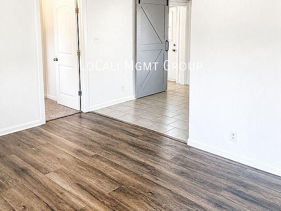 2nd image of 2845 Valley View Ave