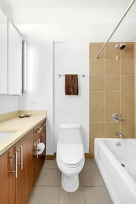 Rented by R New York | media 5