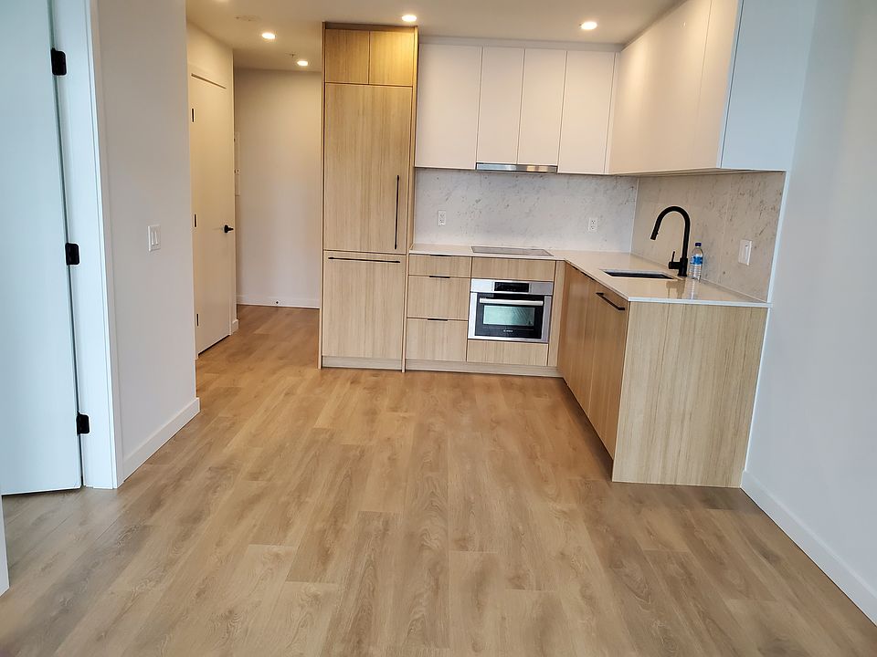 1st image of 13685 102nd Ave #1407