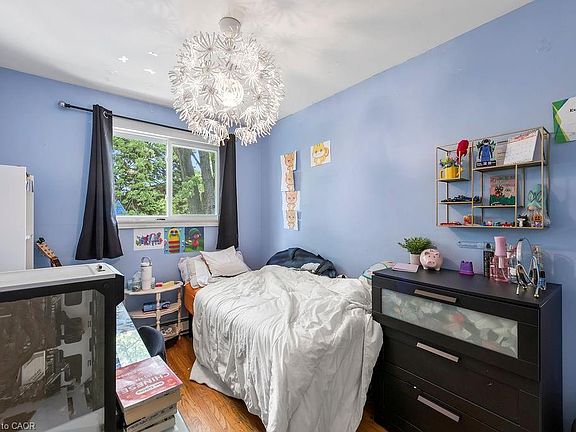 5th image of 125 Livingston Ave #34