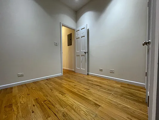 Rented by HOLTON REAL ESTATE INC. | media 13