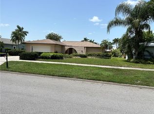 4522 Beechwood Lake Dr, Naples, FL 34112