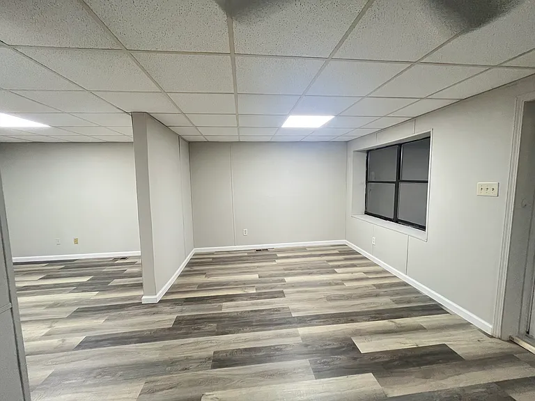 549 Berry Shoals Rd #B — Photo 11
