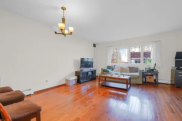 1st image of 4 McKibben Ct Floor 2