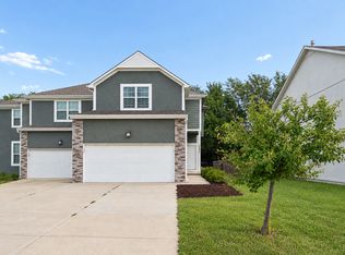 7531 McCoy St, Lenexa, KS 66227