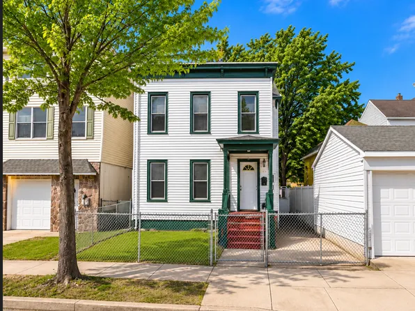 87 N 4th St, Paterson, NJ