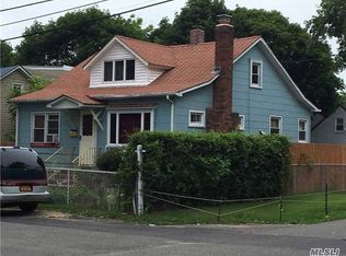 1 Bridger Blvd, Central Islip, NY 11722